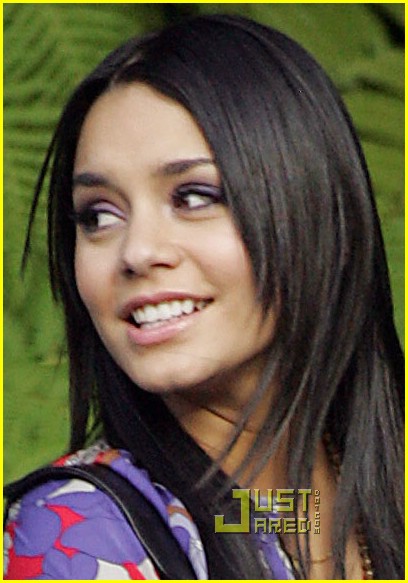 Vanessa Hudgens & Alyson Michalka: Bandslam Beauties