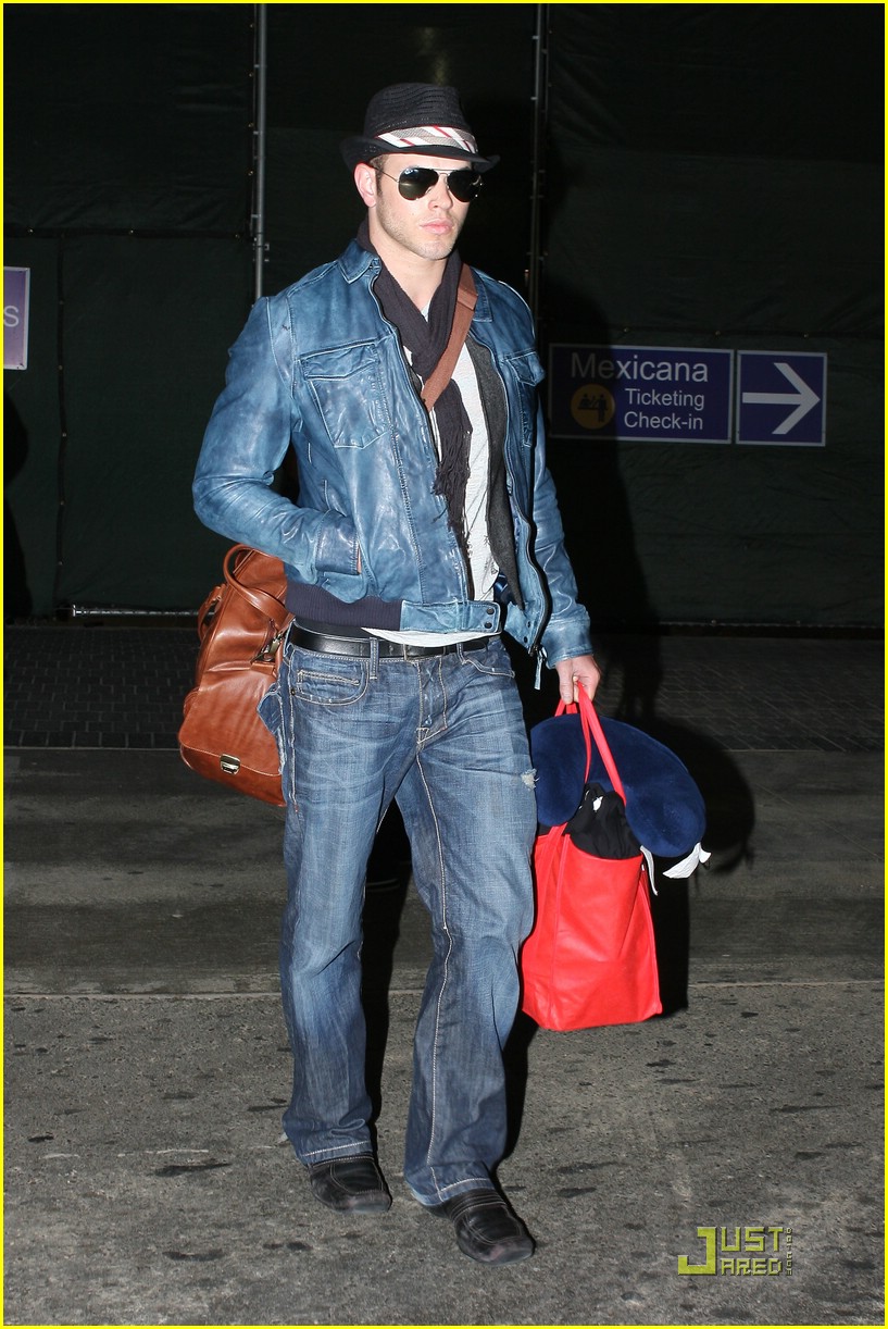 Kellan Lutz is Fedora Fine