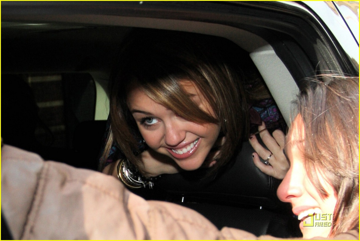 Miley Cyrus Dreams of Nick Jonas