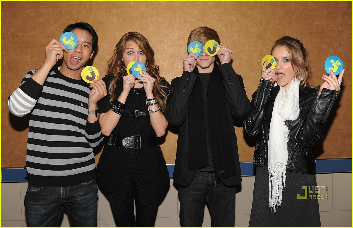 JustJaredJr.com Hannah Montana Screening!