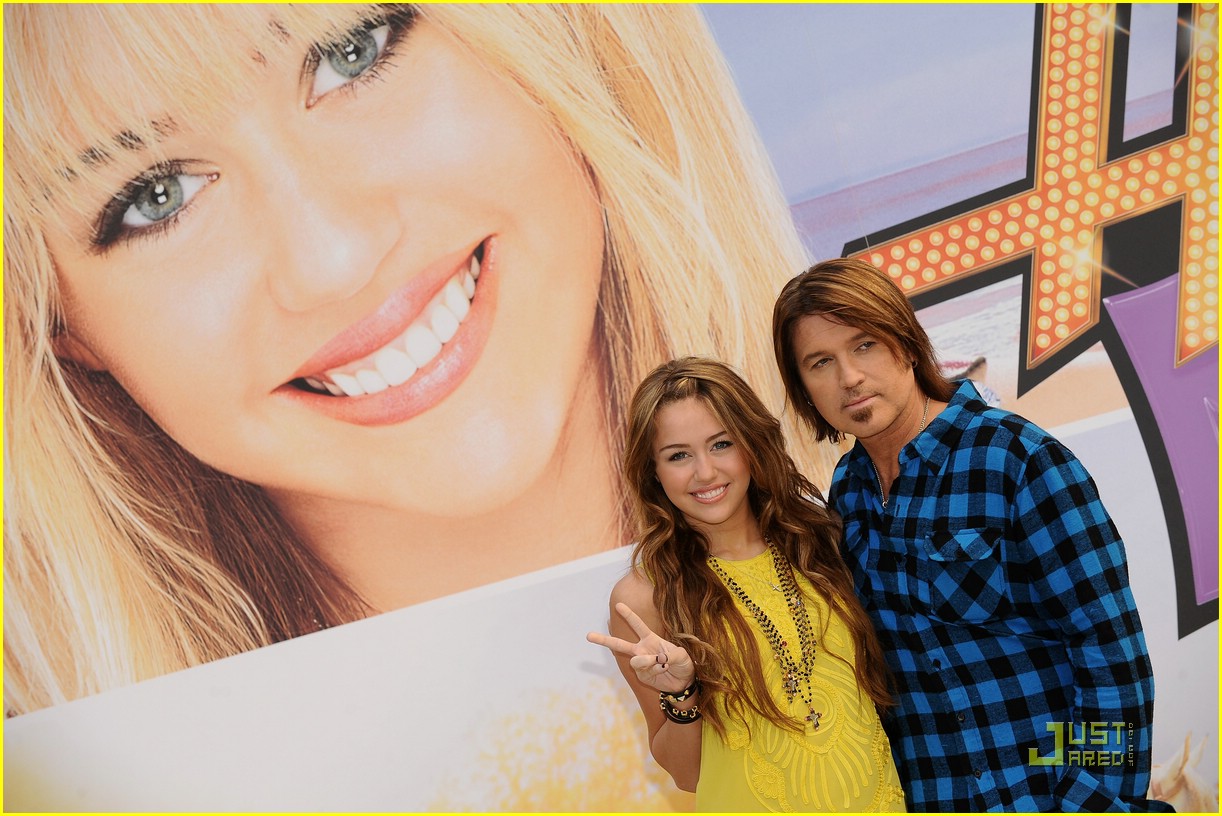 Miley Cyrus is Yummy in Yellow