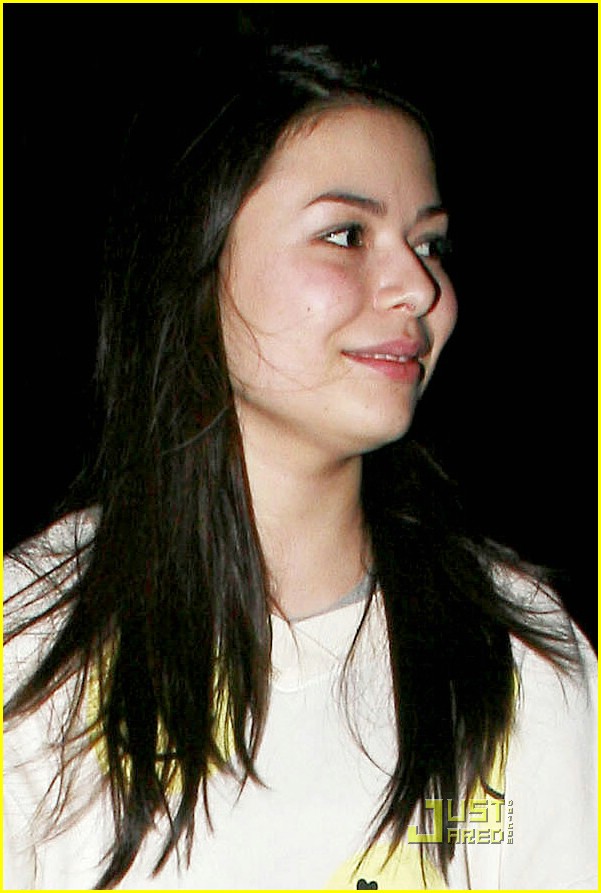 Miranda Cosgrove: Smiley Face Sweet