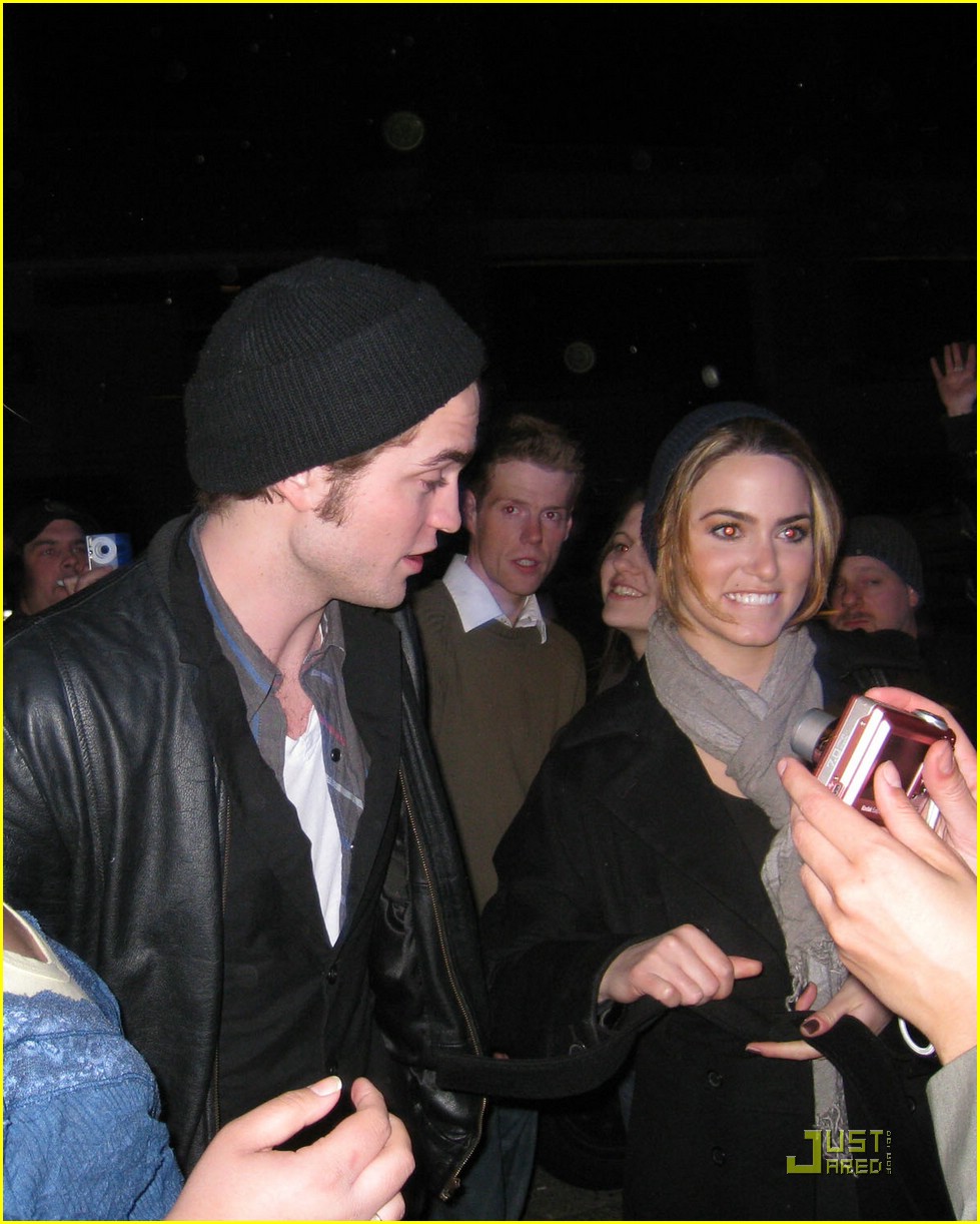 Robert Pattinson: Sage and The Dills Supporter
