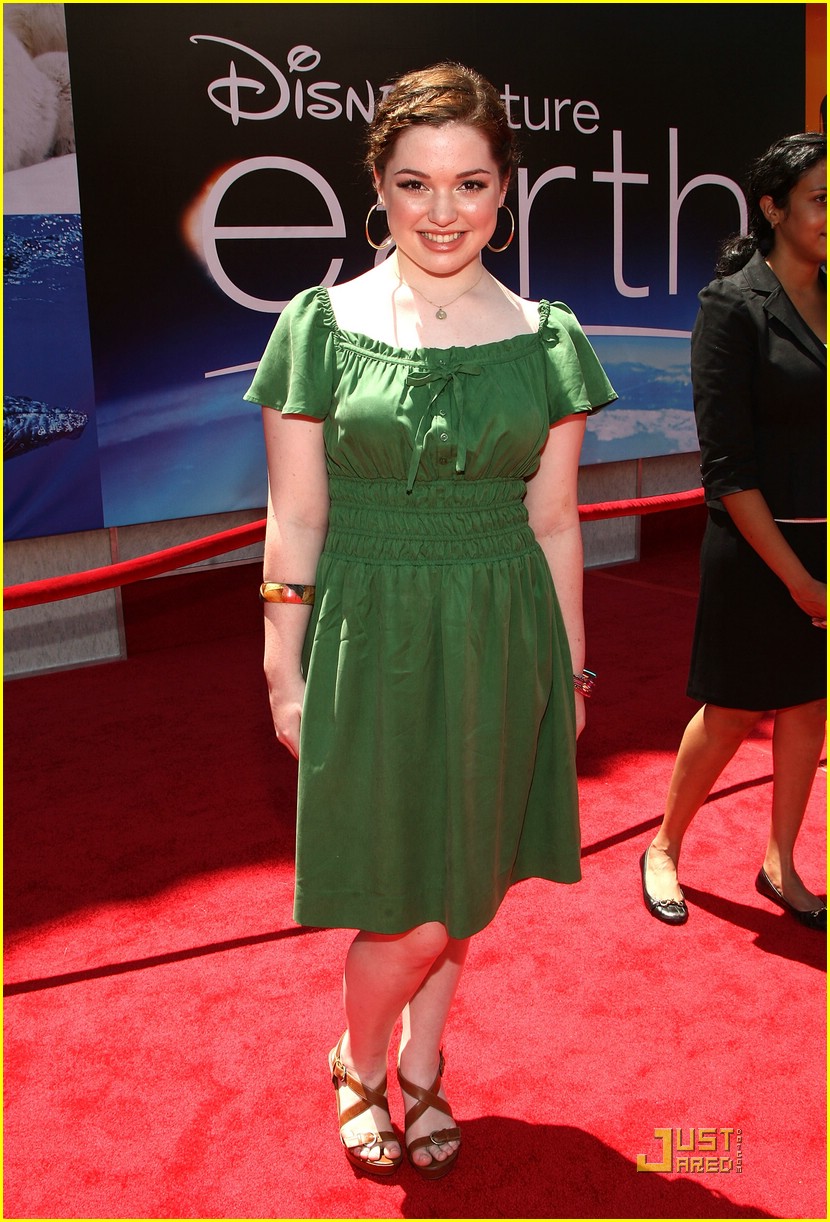 Jennifer Stone is Earth Elegant