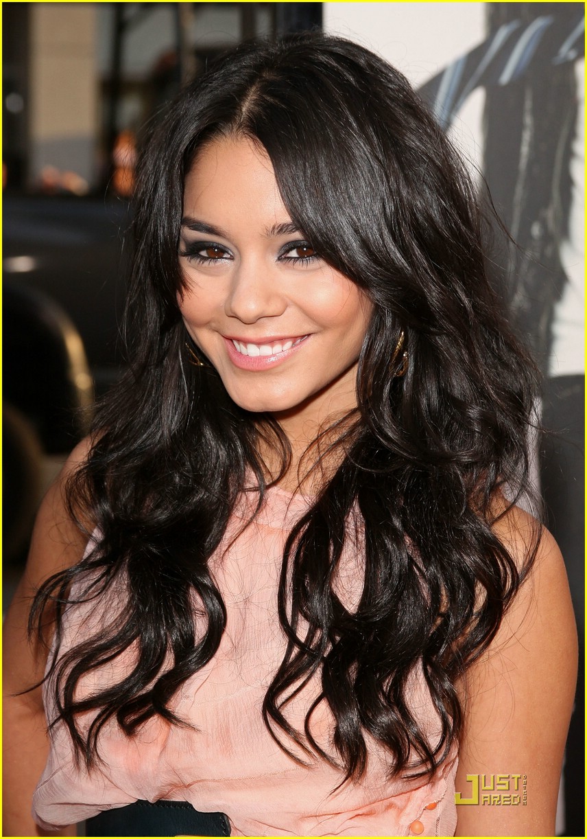 Vanessa Hudgens is 17 Again Sassy