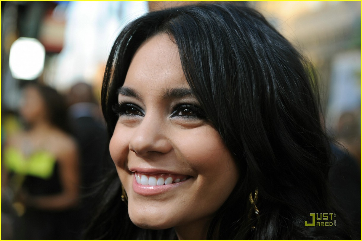 Vanessa Hudgens is 17 Again Sassy