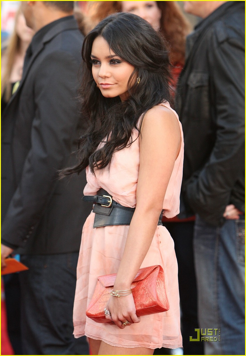 Vanessa Hudgens is 17 Again Sassy