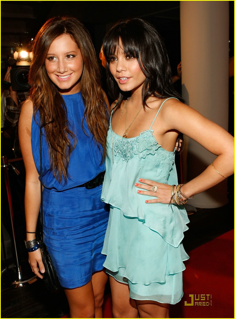 Vanessa Hudgens & Ashley Tisdale: Blue Beauties