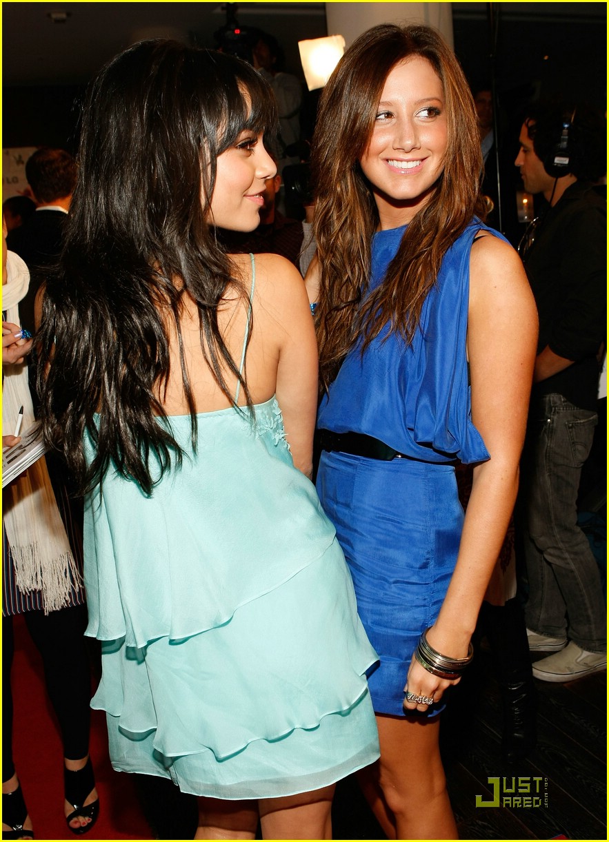 Vanessa Hudgens & Ashley Tisdale: Blue Beauties
