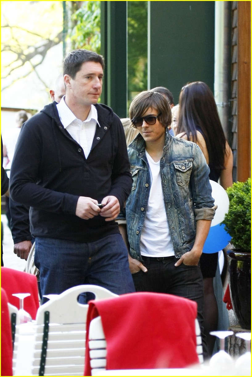 Zac Efron is Alte Fischersh Awesome