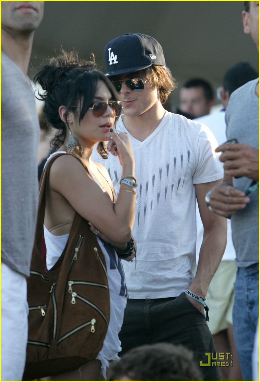 Zac Efron & Vanessa Hudgens: Coachella Couple