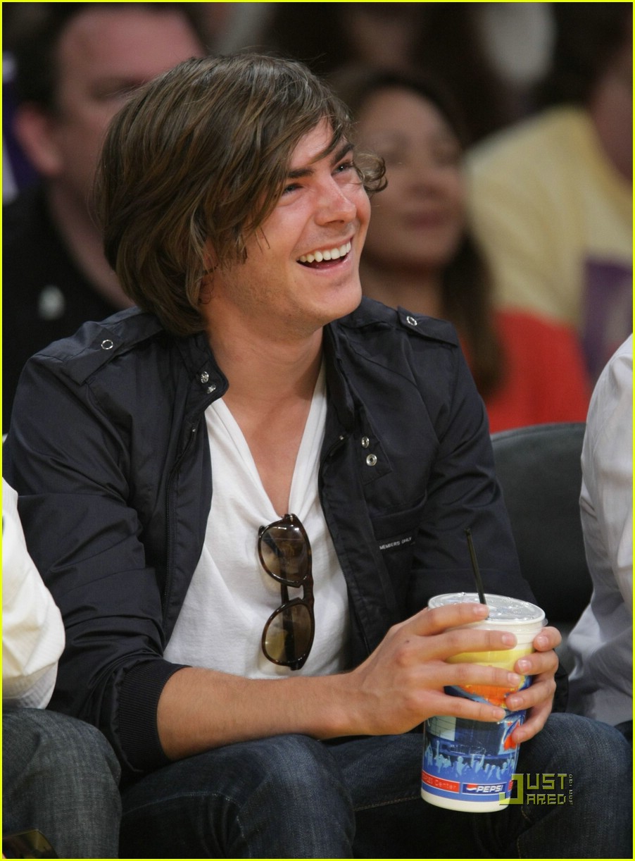 Zac Efron is a Lakers Lover