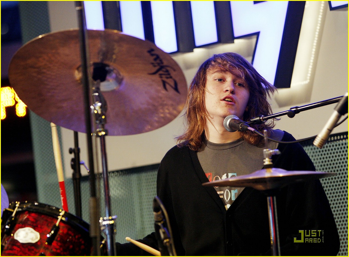 Miley Cyrus Supports Brother Braison