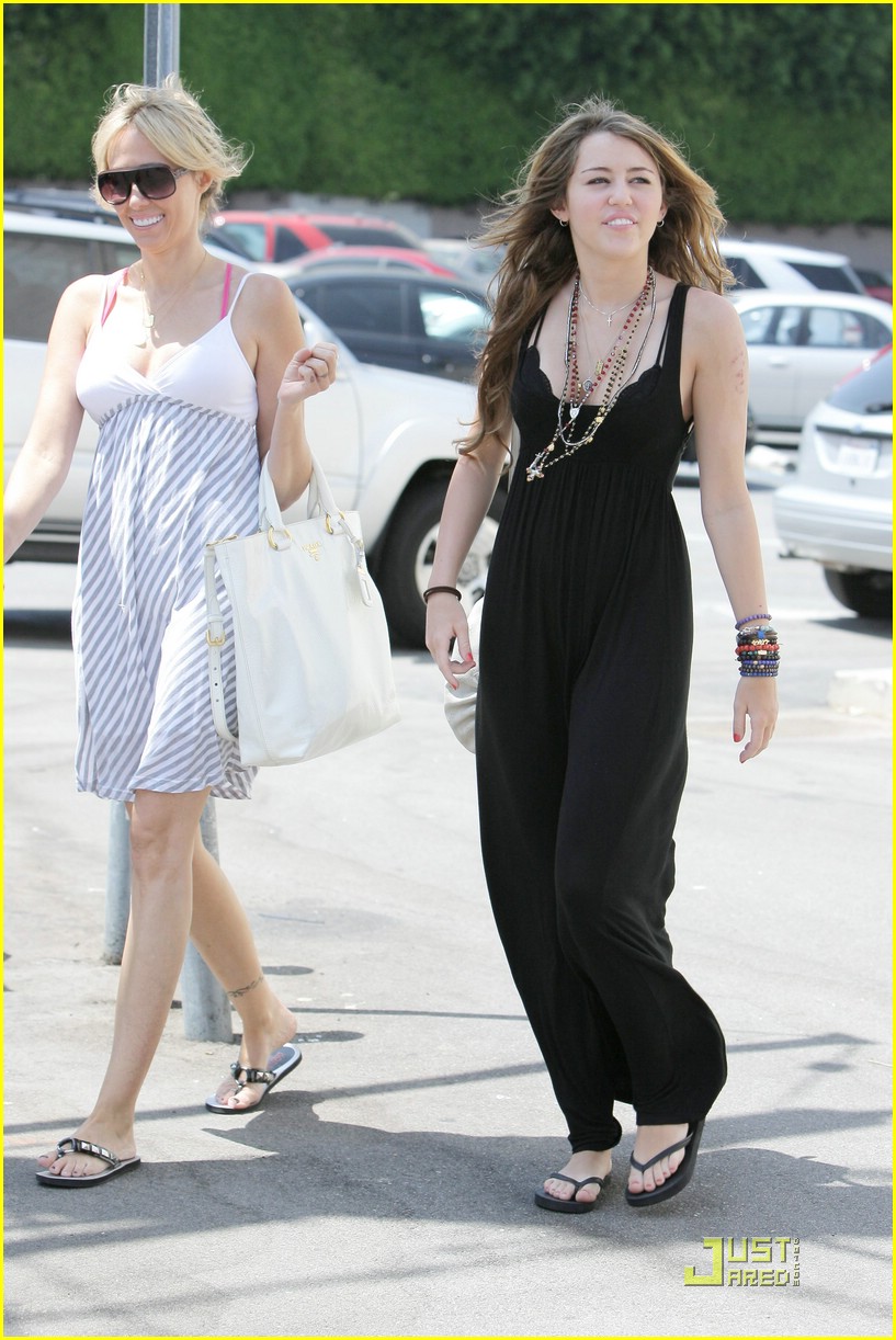 Miley Cyrus: Mommy & Me Time