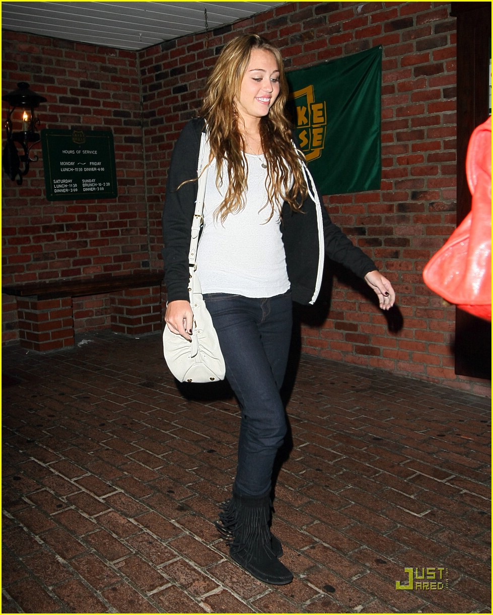 Miley Cyrus is Smoke House Hot
