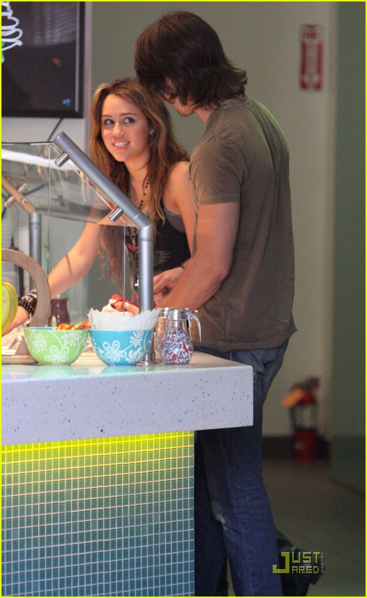 Miley Cyrus: YogurTree is Yummy!