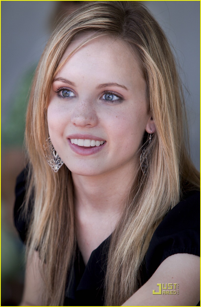 Mitchel Musso & Meaghan Martin Mix It Up