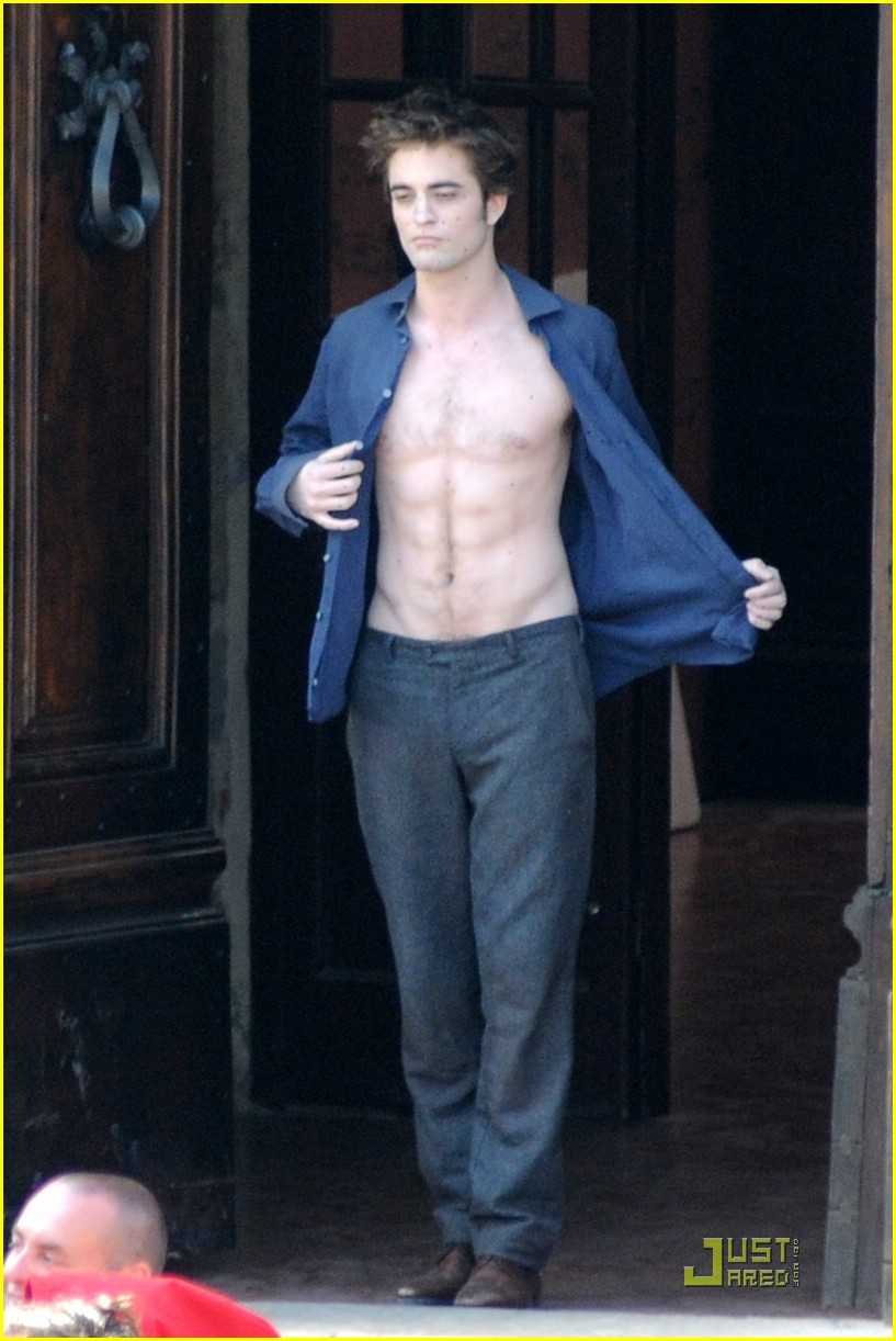 Robert Pattinson is Dot Dazzling