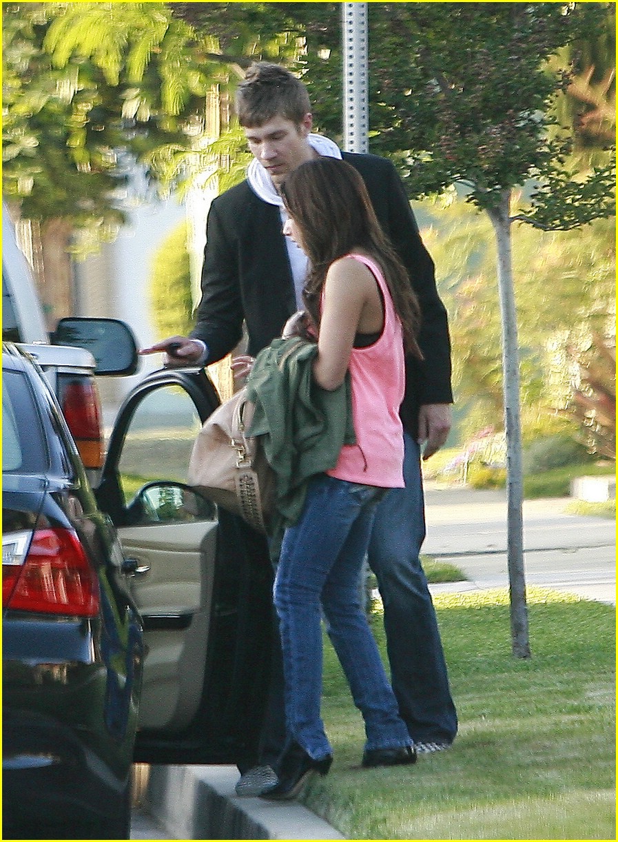 Ashley Tisdale & Scott Speer: La Loggia Lovers