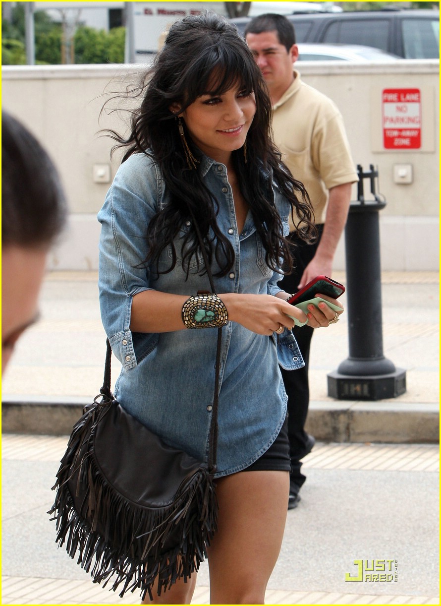 Vanessa Hudgens: Barney's Beautiful
