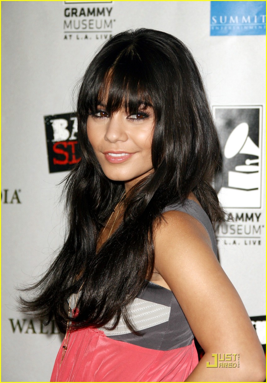 Vanessa Hudgens & Aly Michalka Think Reel