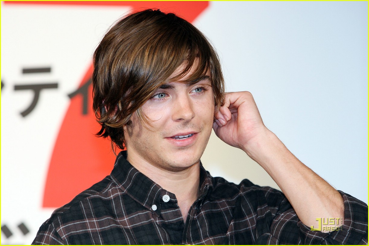 Zac Efron Quanantined For Swine Flu Scare