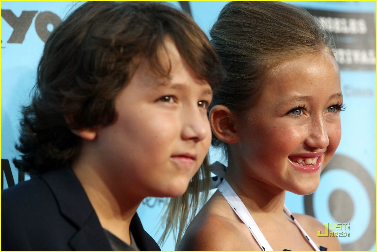 Noah Cyrus & Frankie Jonas Premiere Ponyo
