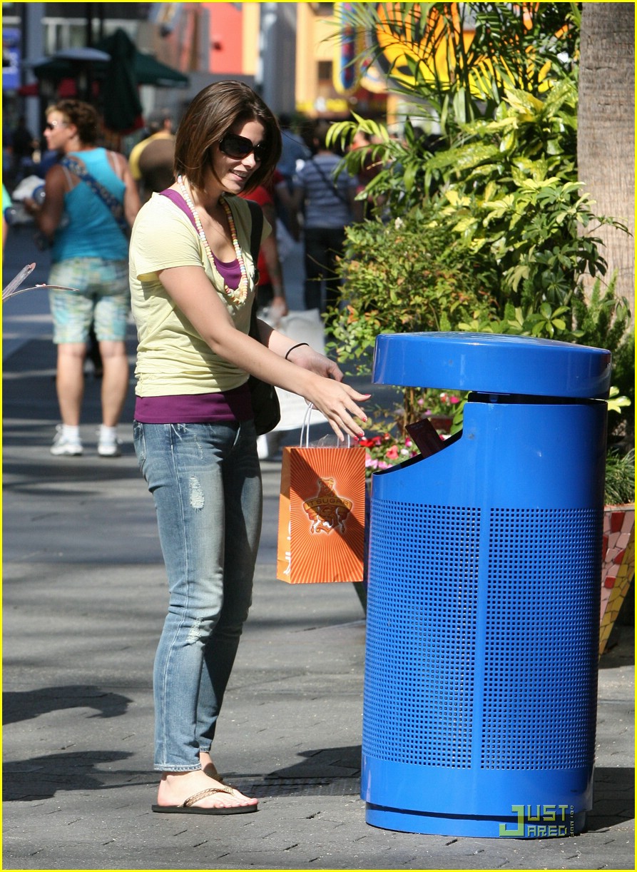 Ashley Greene: It'Sugar, Spice & Everything Nice