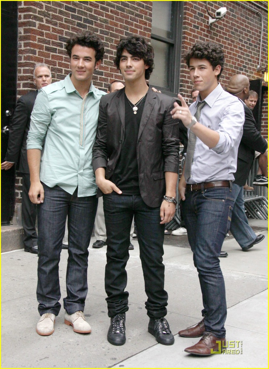 The Jonas Brothers Do David Letterman