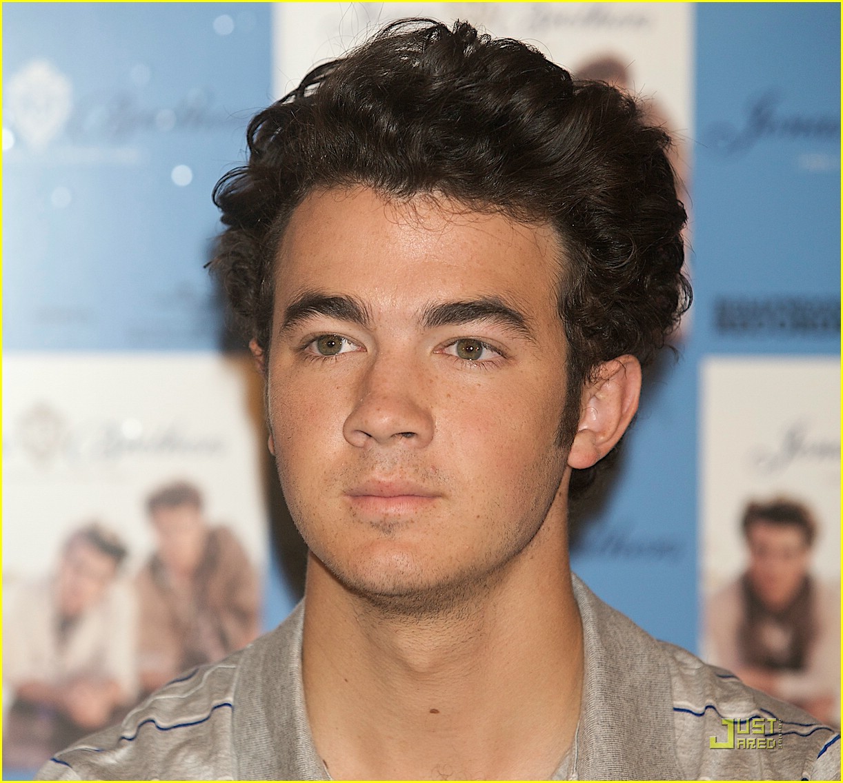The Jonas Brothers Cause Madrid Mayhem