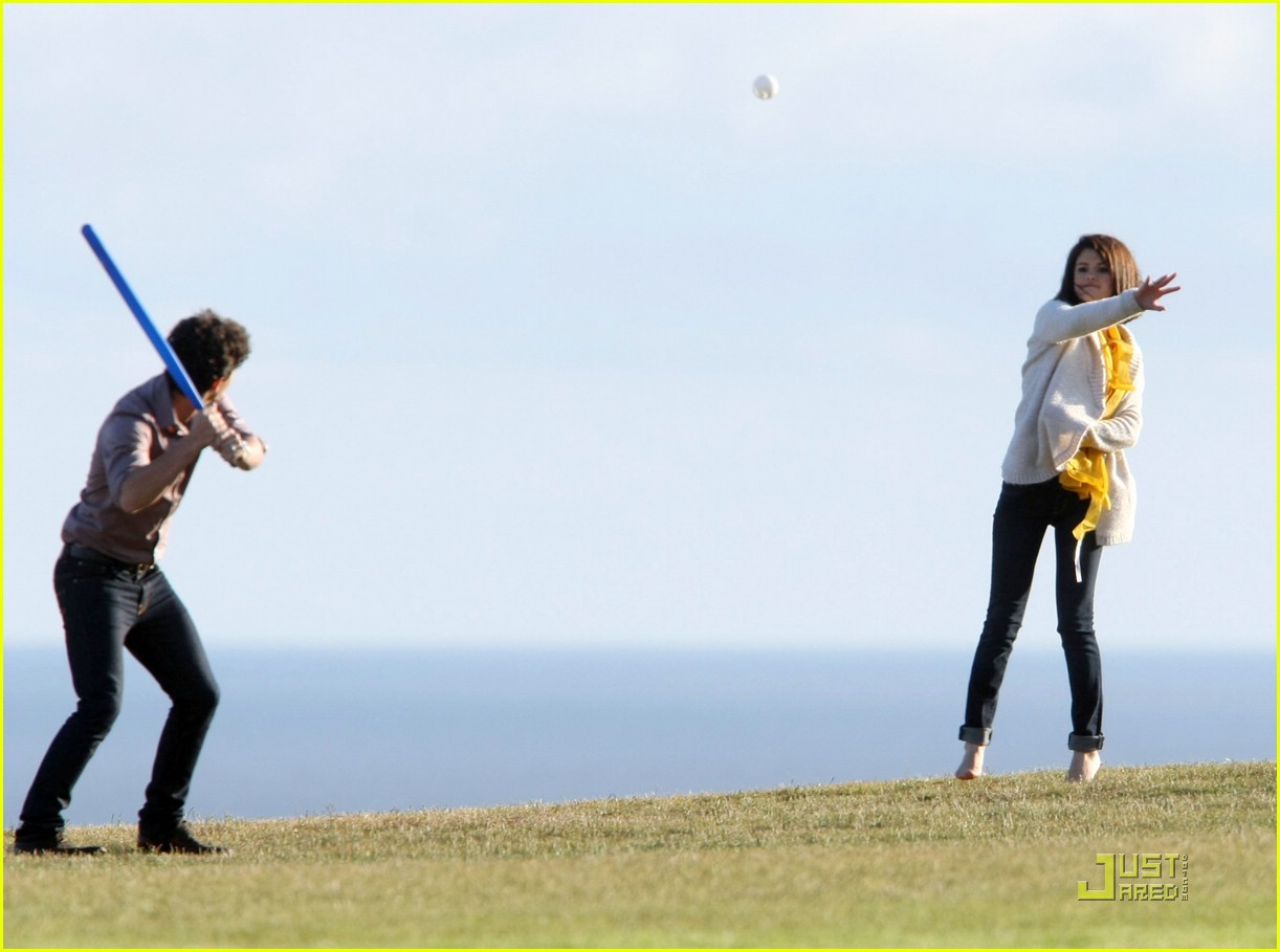 Selena Gomez & Nick Jonas: Wiffle Ball Buddies