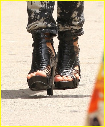 Ashley Tisdale & Scott Speer: Coffee Couple