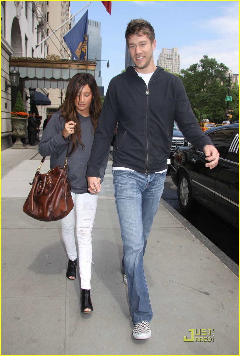 Ashley Tisdale & Scott Speer: SaraBeth Sweet