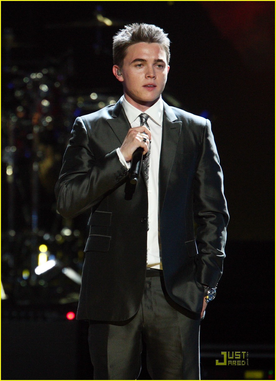 Jesse McCartney Celebrates Mandela Day