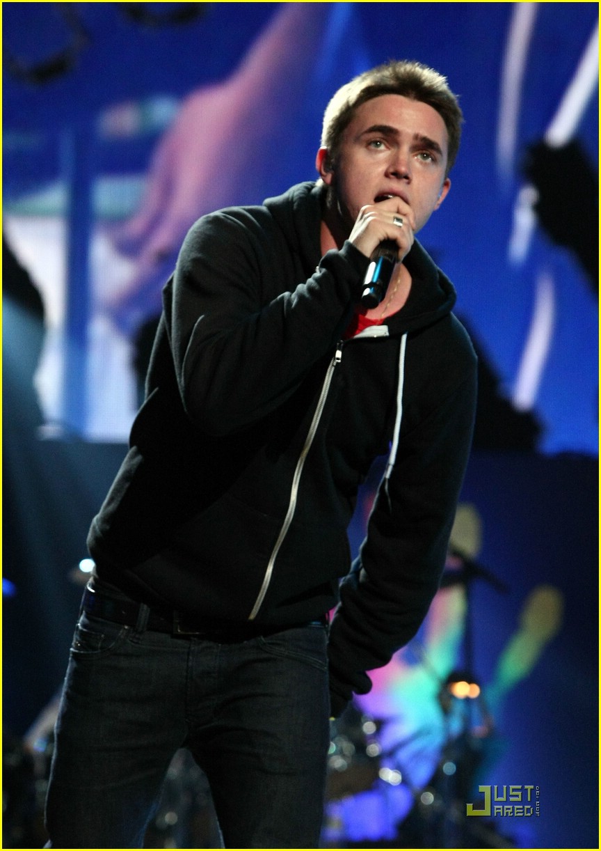 Jesse McCartney Celebrates Mandela Day