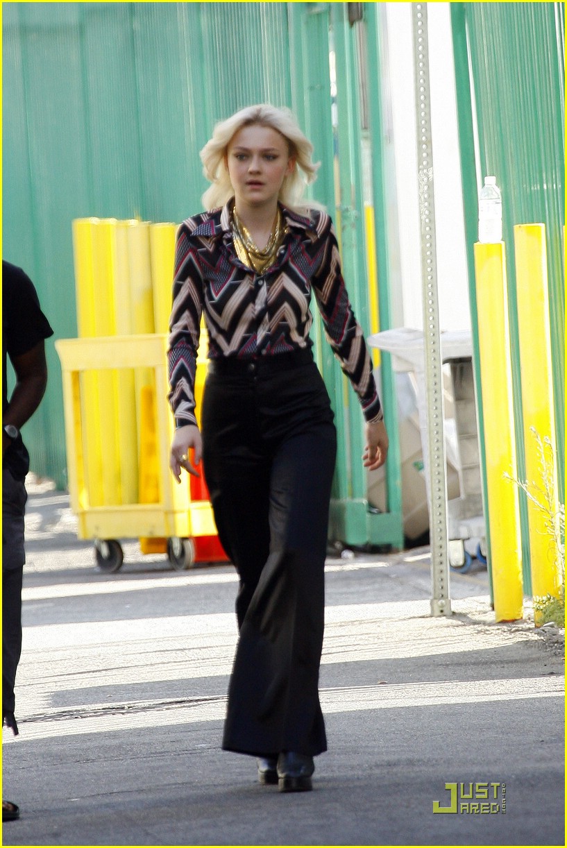 Kristen Stewart: Bella is Manic-Depressive