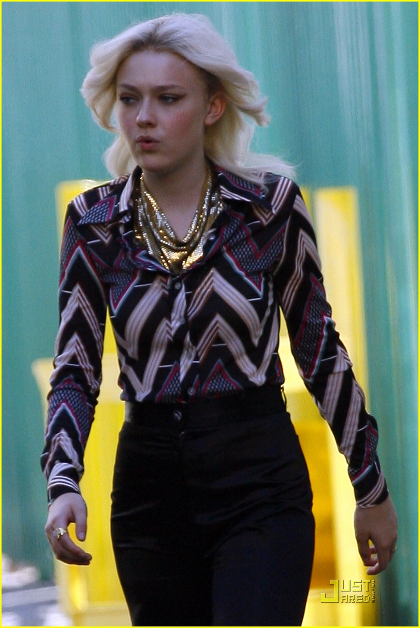 Kristen Stewart: Bella is Manic-Depressive