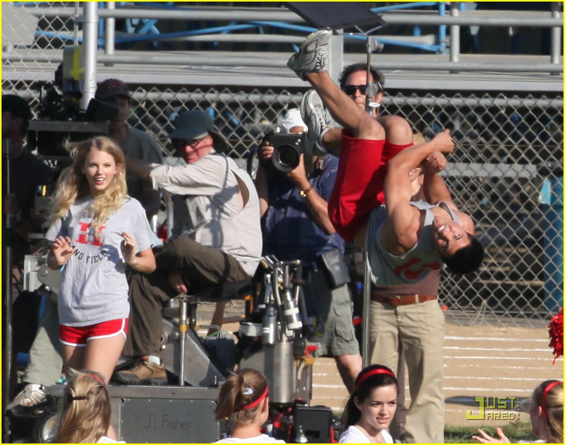 Taylor Lautner Flips For Taylor Swift
