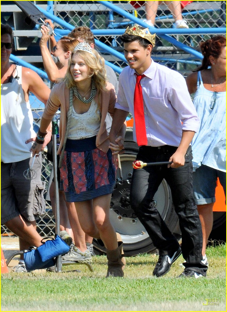 Taylor Lautner Flips For Taylor Swift