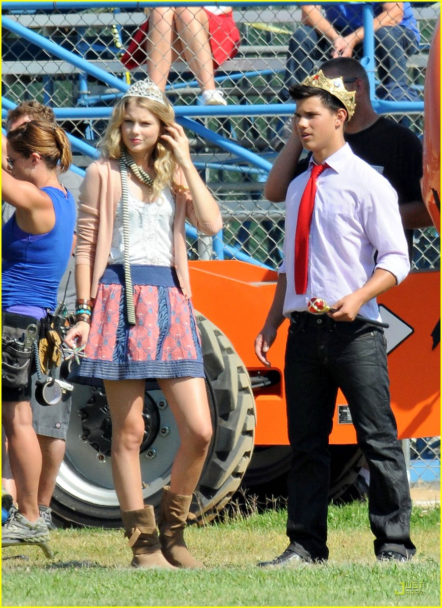 Taylor Lautner Flips For Taylor Swift