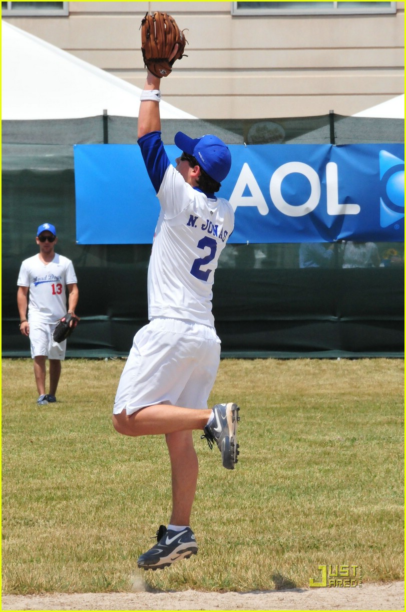 Nick Jonas Takes a Fall