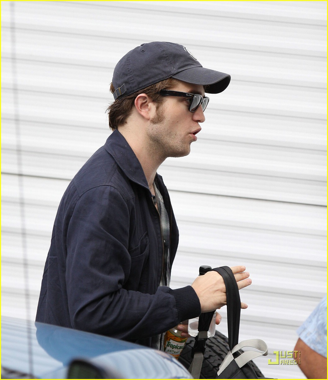 Robert Pattinson: Chocolate Mousse Charming