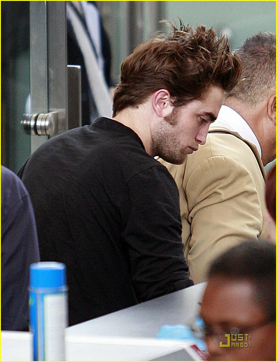 Robert Pattinson: Leaving Los Angeles