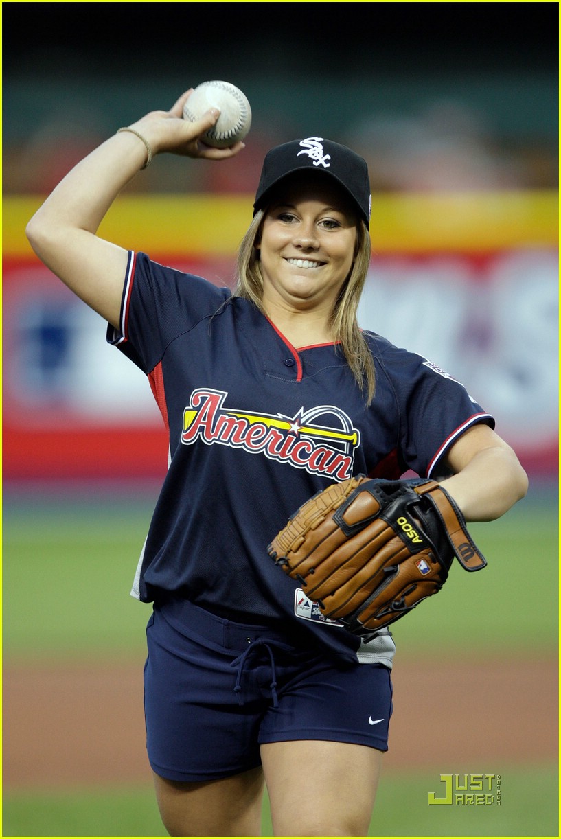 Shawn Johnson: Softball Flip!