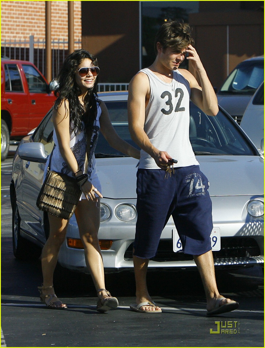 Zac Efron & Vanessa Hudgens: Panera Pair