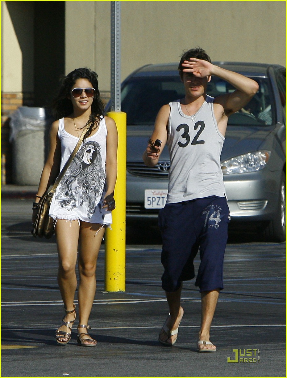 Zac Efron & Vanessa Hudgens: Panera Pair