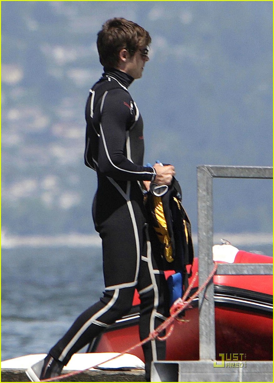 Zac Efron is Wet Suit Sexy