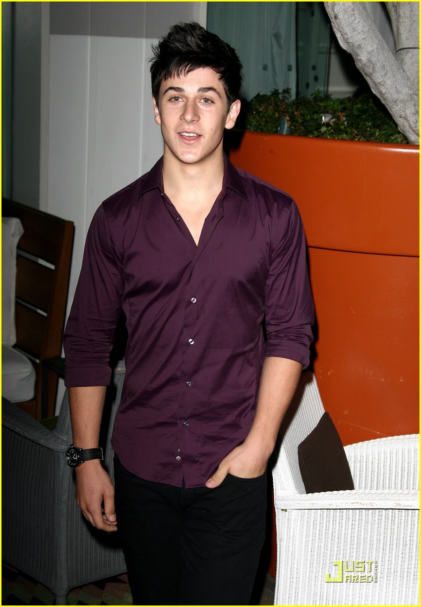David Henrie is Nylon Nifty