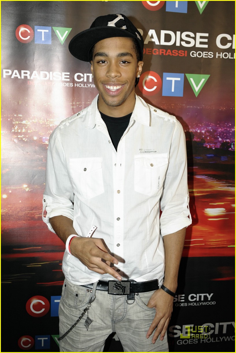 Jordan Francis & MDot Finley Dig Degrassi