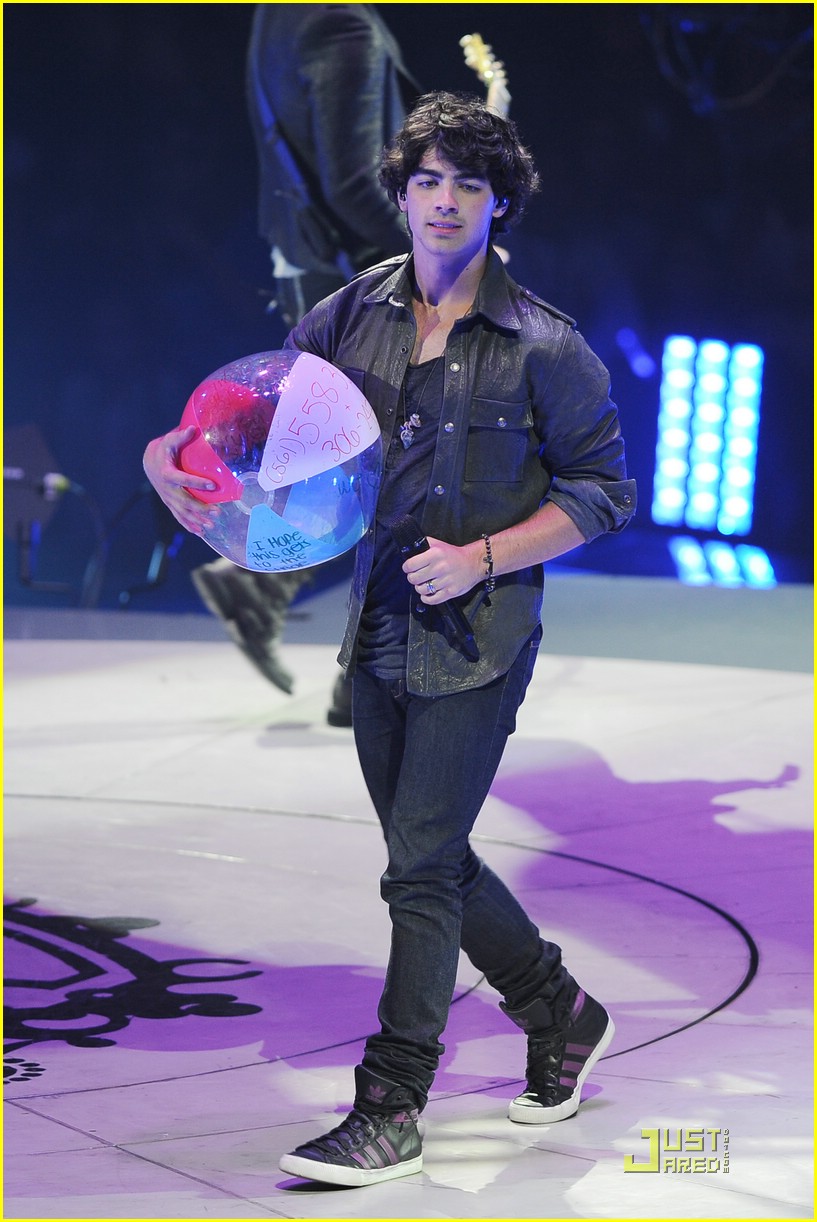 The Jonas Brothers Take Over Tampa